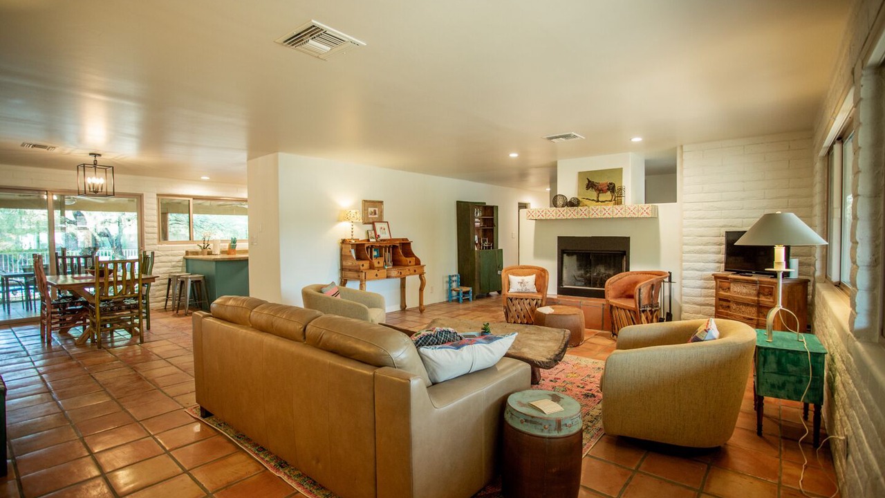 Photo of Livingroom in Cave Creek