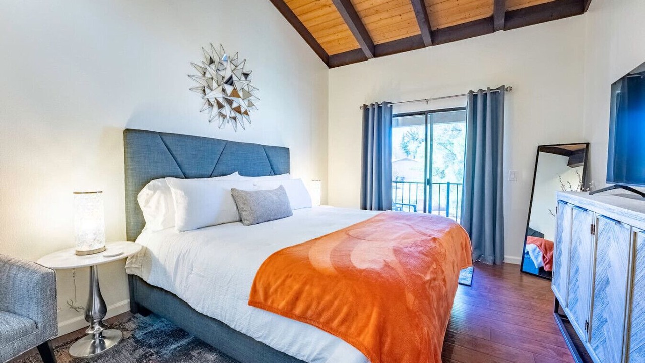 Photo of Bedroom in Oak Creek