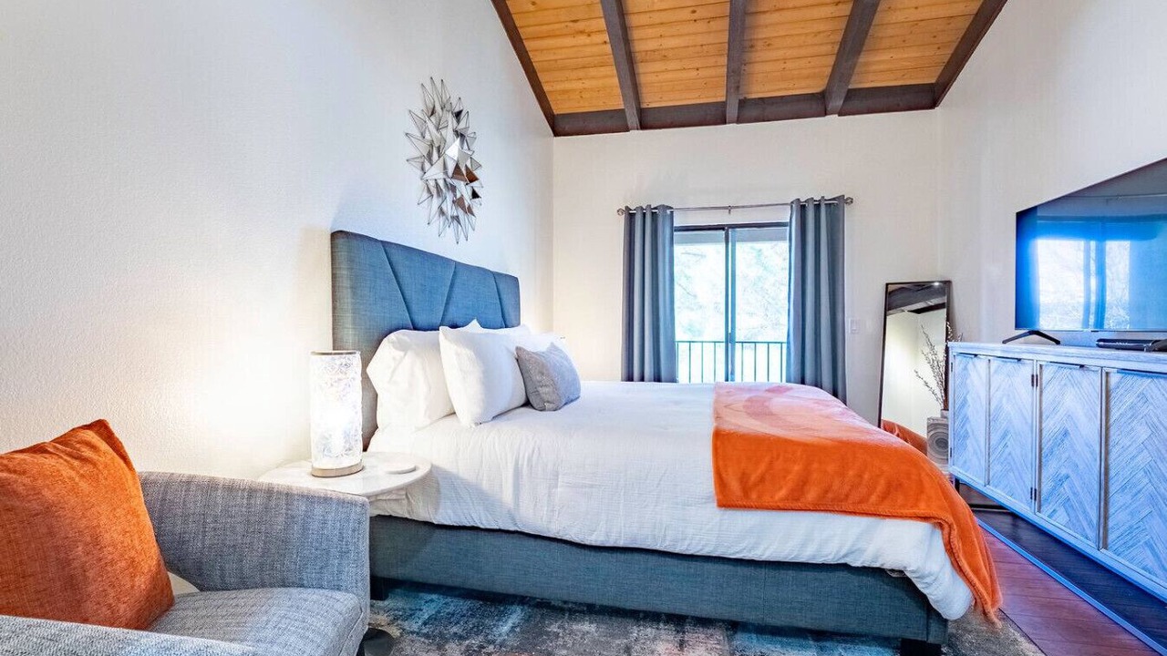 Photo of Bedroom in Oak Creek