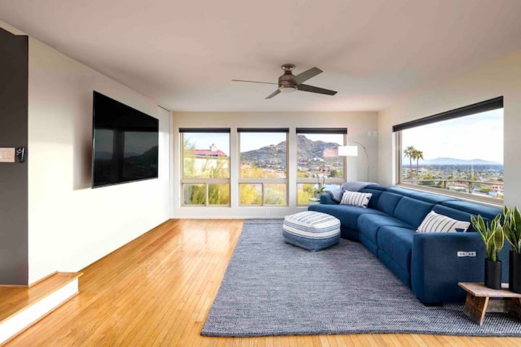 Photo of Livingroom in North Mountain