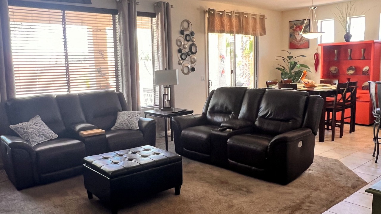 Photo of Livingroom in Eleven Mile Corner