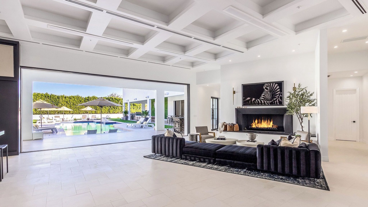 Photo of Livingroom in Camelback Park Estates