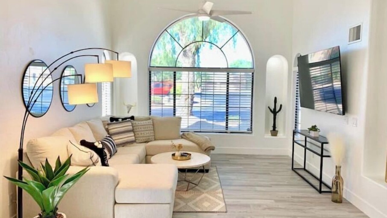 Photo of Livingroom in Canada Hills - Village