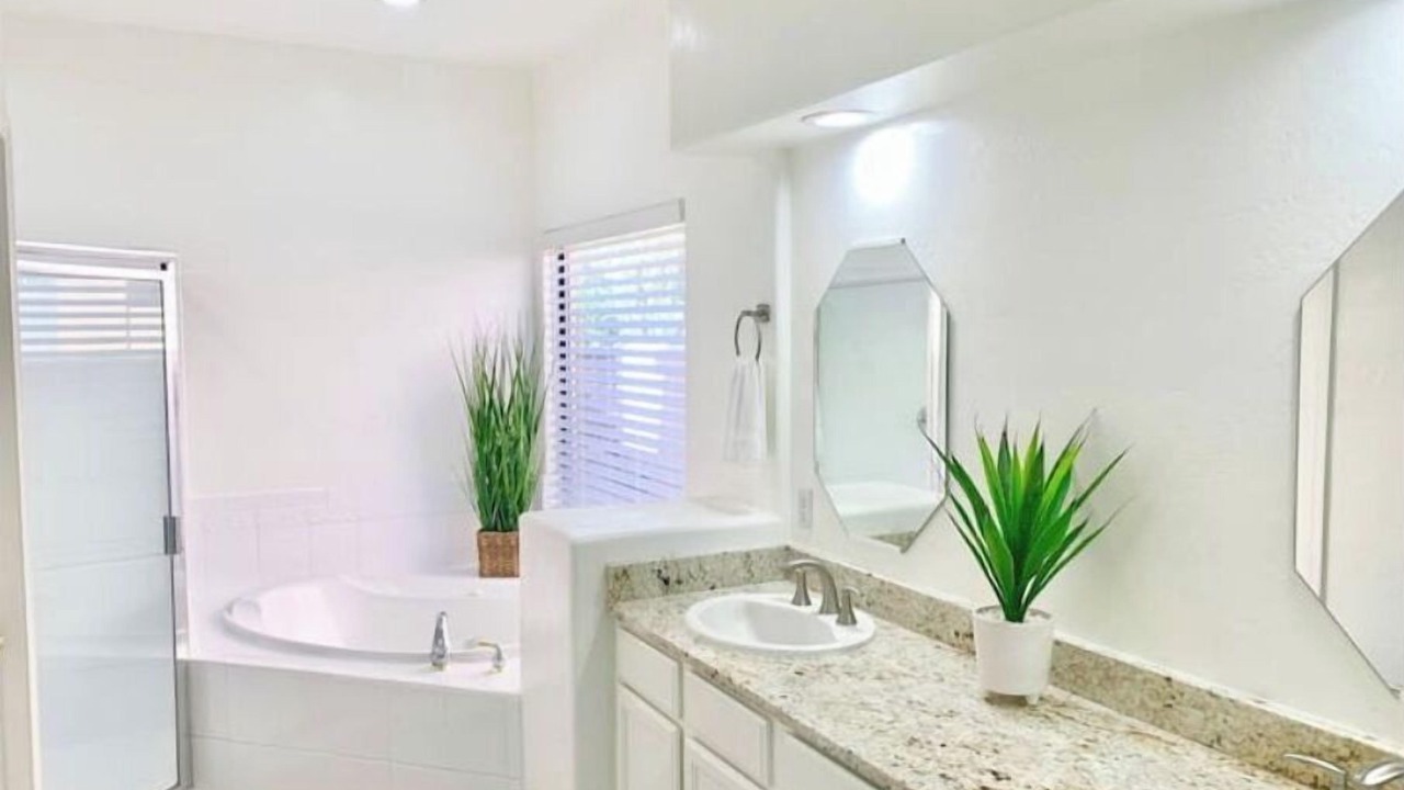 Photo of Bathroom in Canada Hills - Village