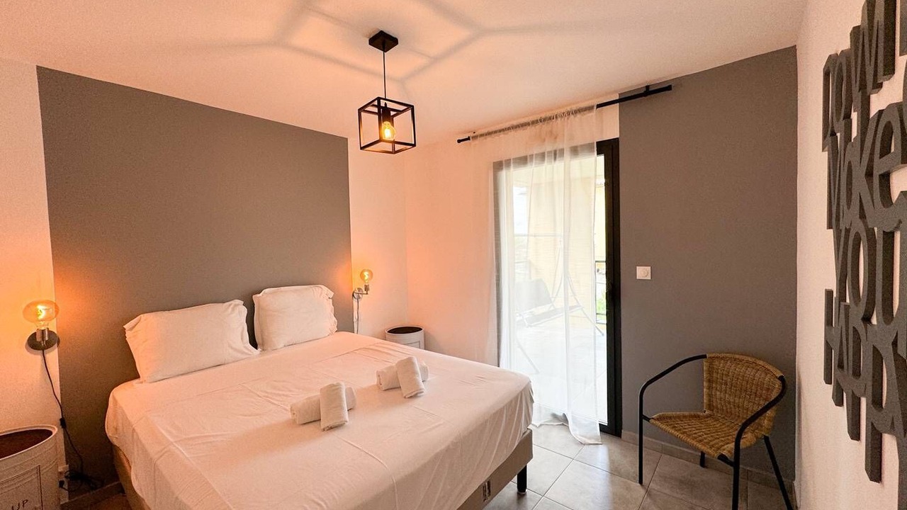 Photo of Bedroom in Propriano