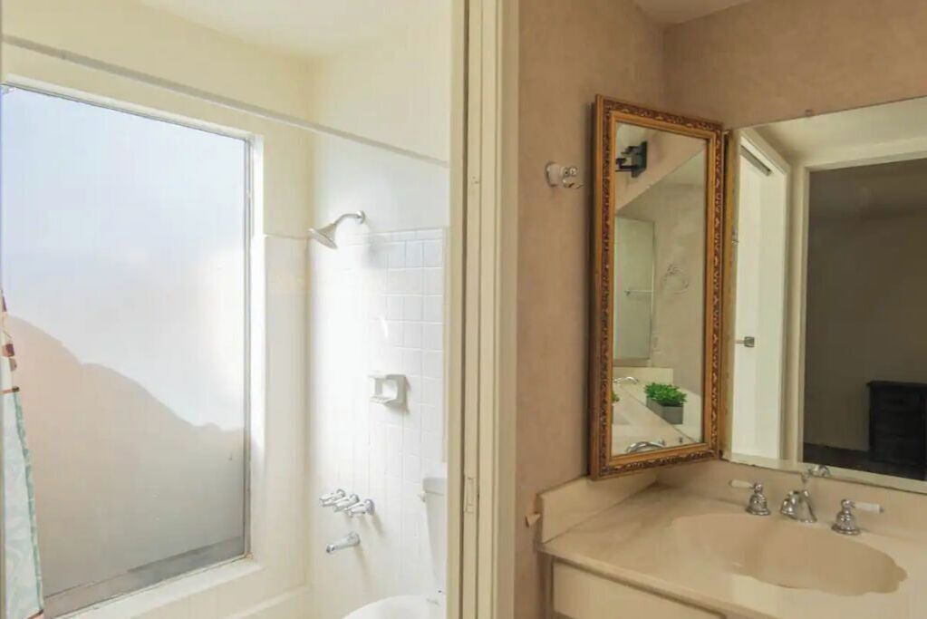 Photo of Bathroom in Raskin Estates