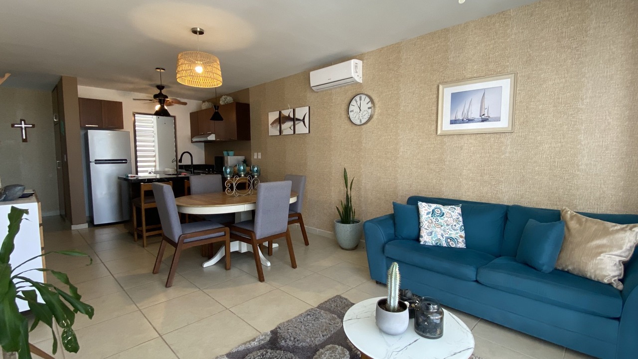 Photo of Livingroom in Cerritos