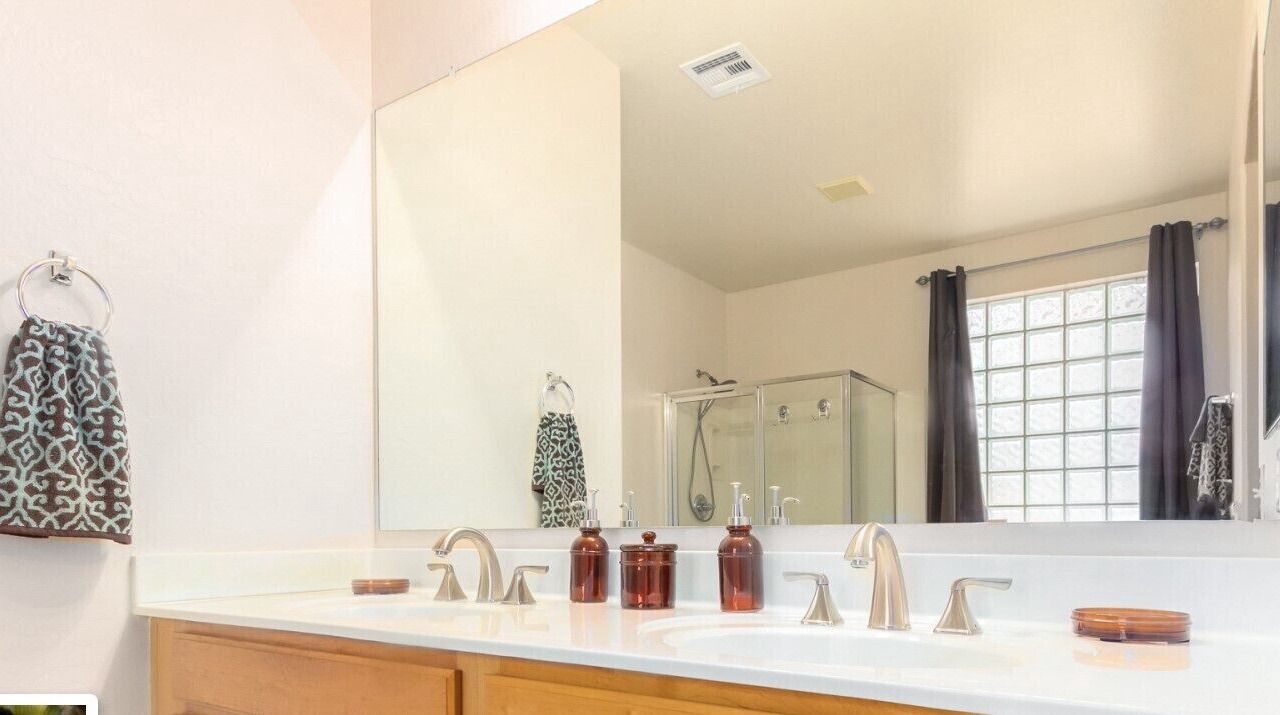 Photo of Bathroom in Surprise Farms