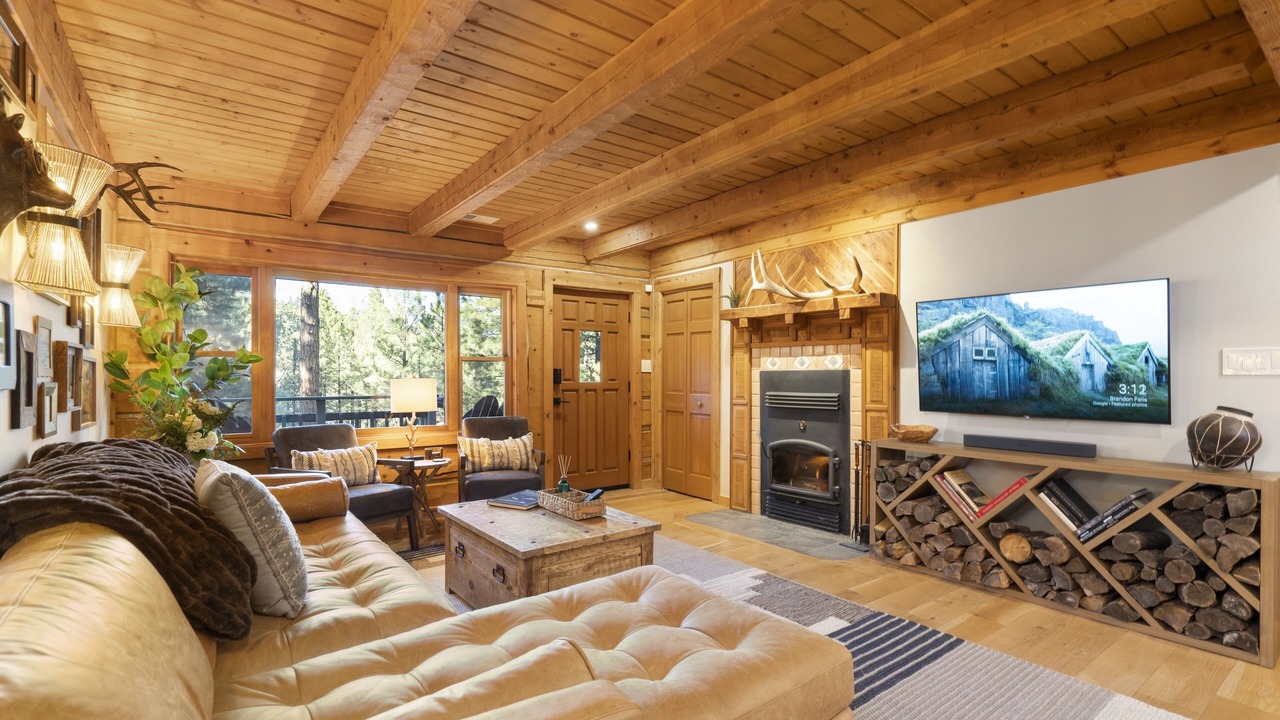 Photo of Livingroom in Flagstaff