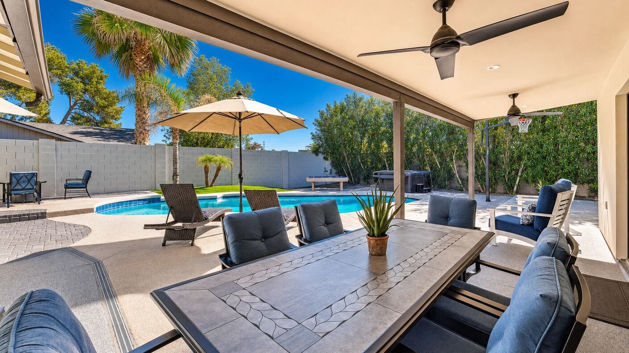 Photo of Outdoor in Paradise Valley Village