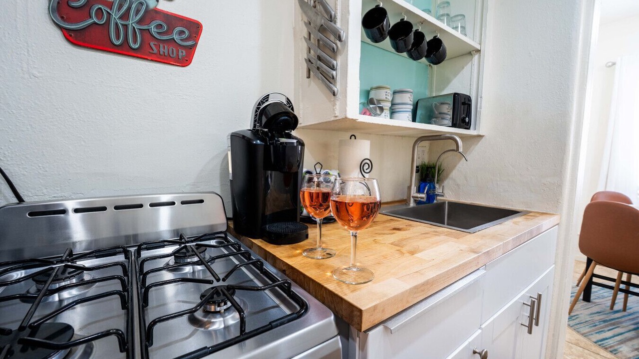 Photo of Kitchen in Iron Horse Historic District
