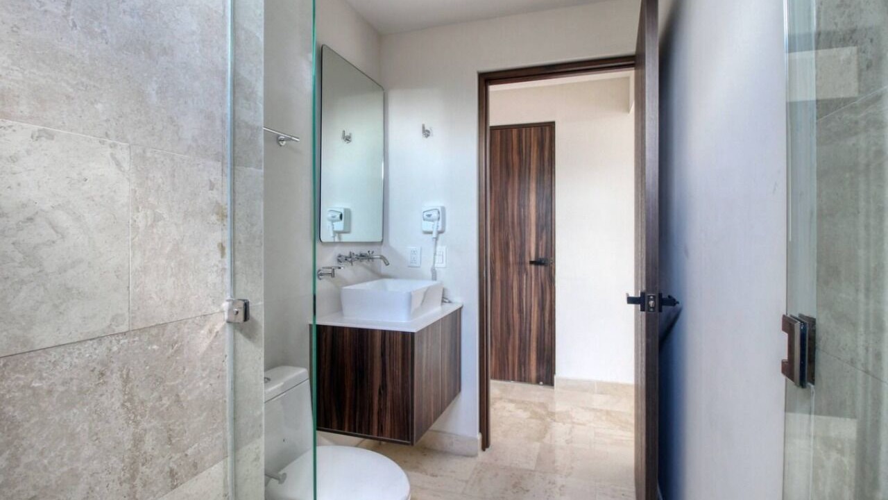 Photo of Bathroom in Zama