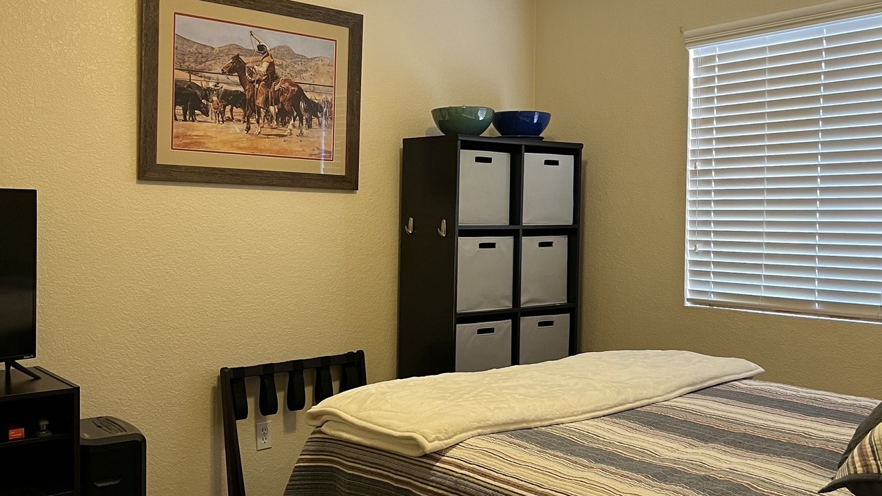 Photo of Bedroom in The Bluffs