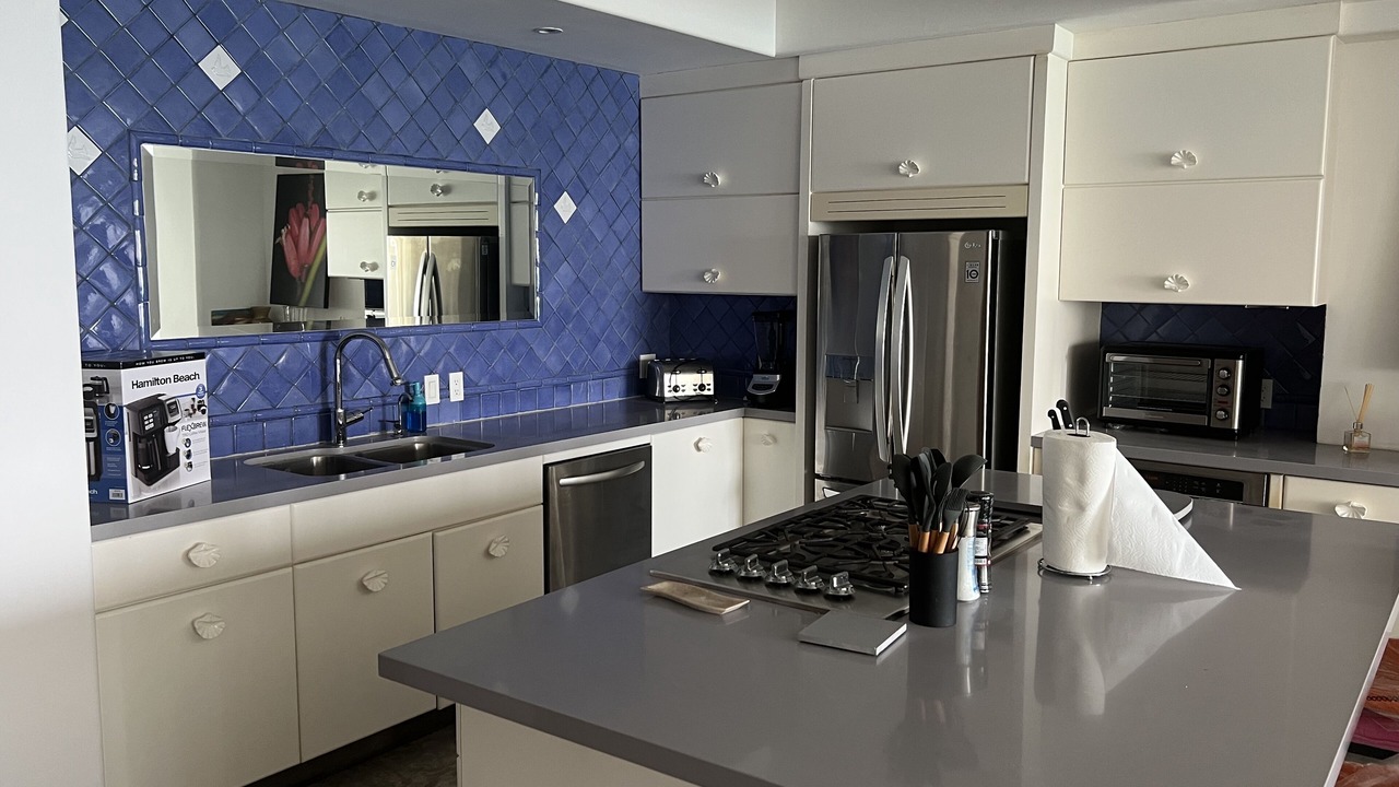 Photo of Kitchen in South Shore Hotel Area