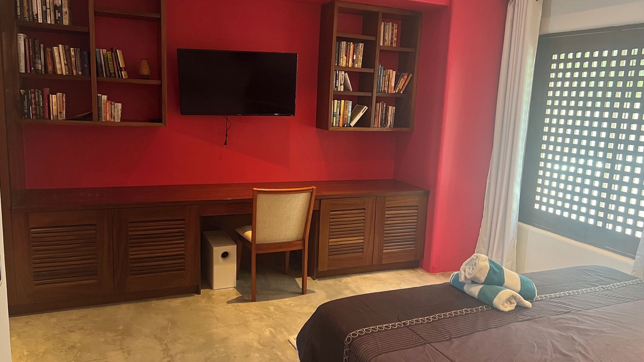 Photo of Bedroom in South Shore Hotel Area