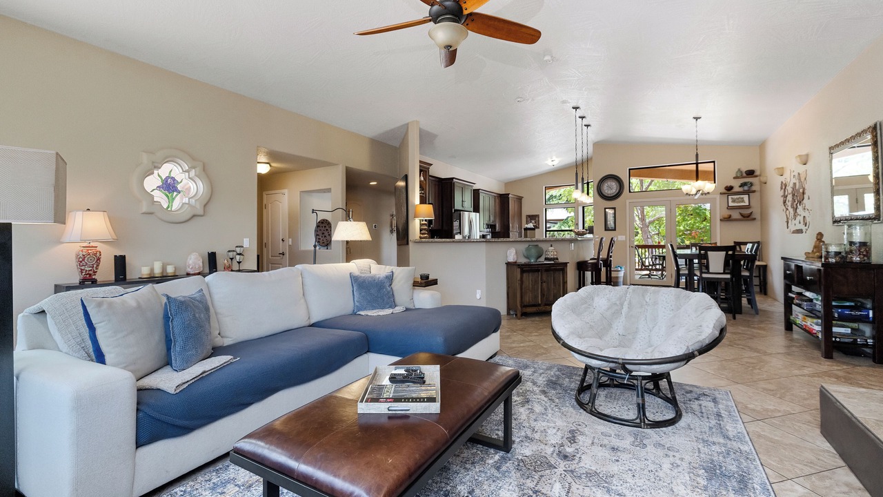 Photo of Livingroom in Oak Creek
