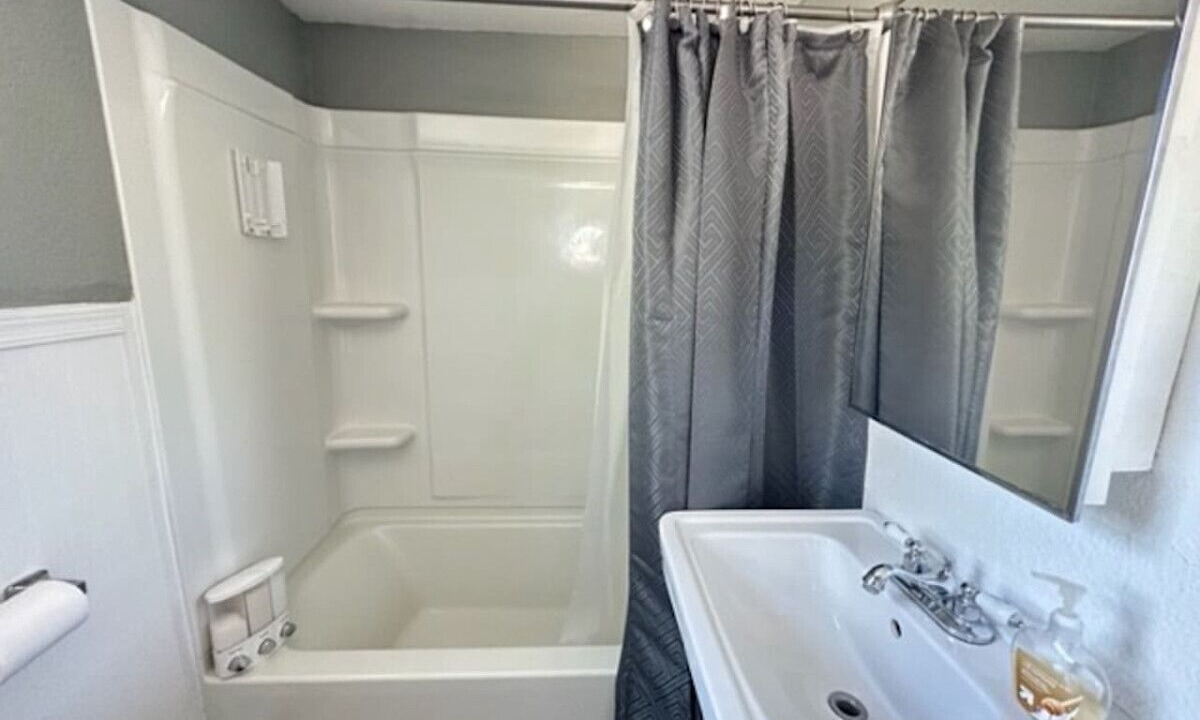 Photo of Bathroom in Hedrick Acres