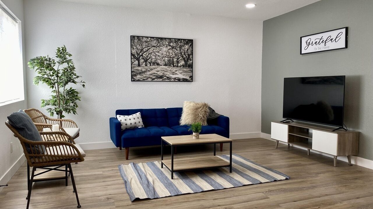 Photo of Livingroom in Story