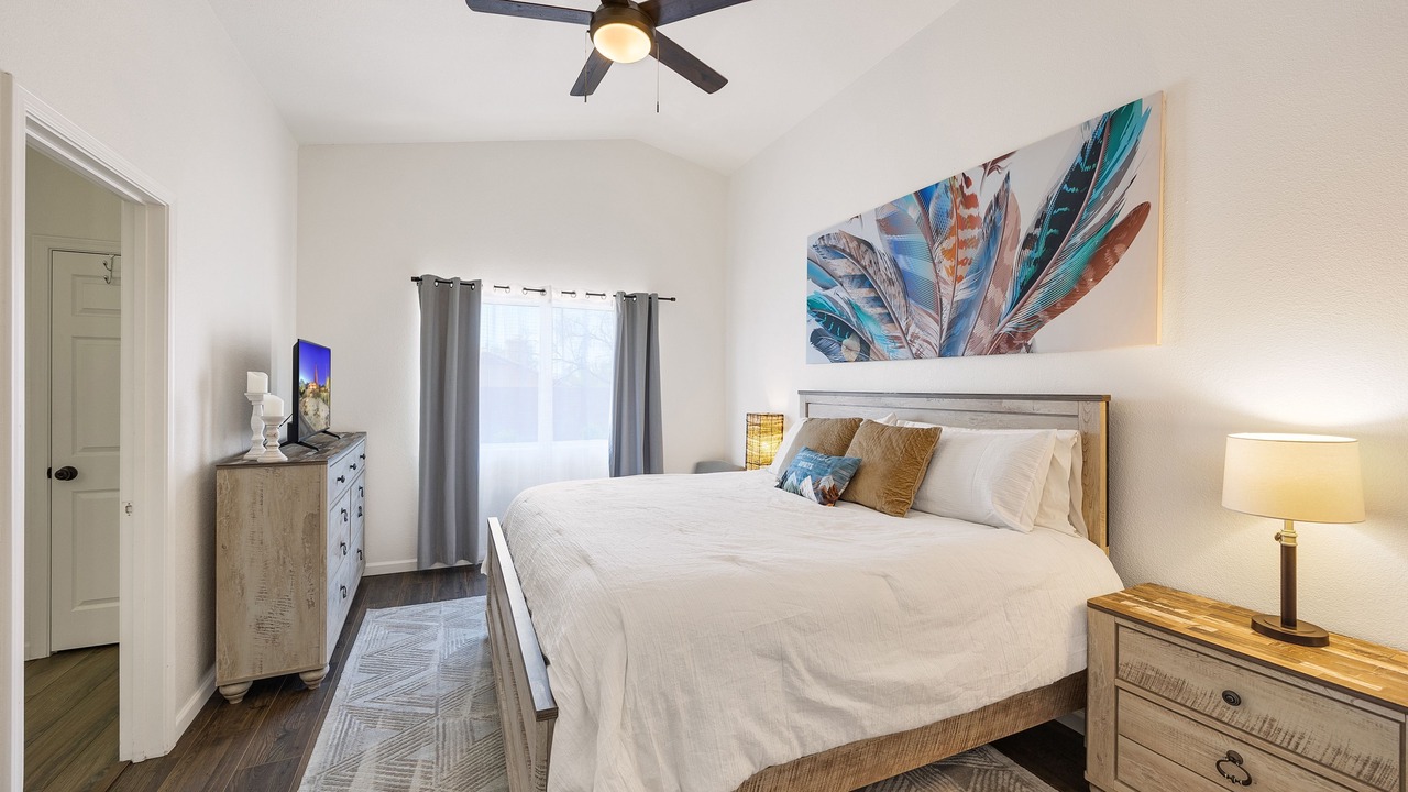 Photo of Bedroom in Dove Mountain