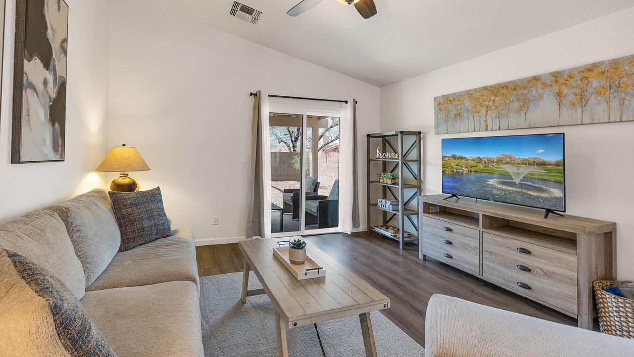 Photo of Livingroom in Dove Mountain