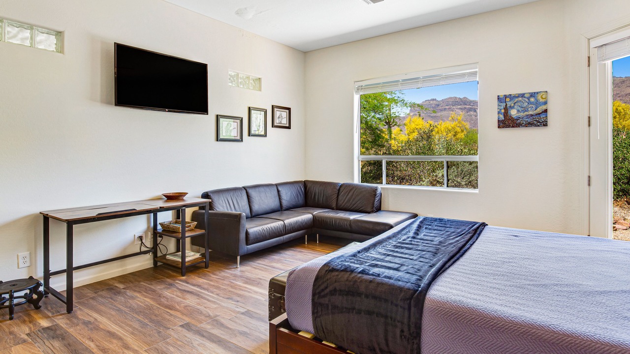 Photo of Bedroom in Gold Canyon