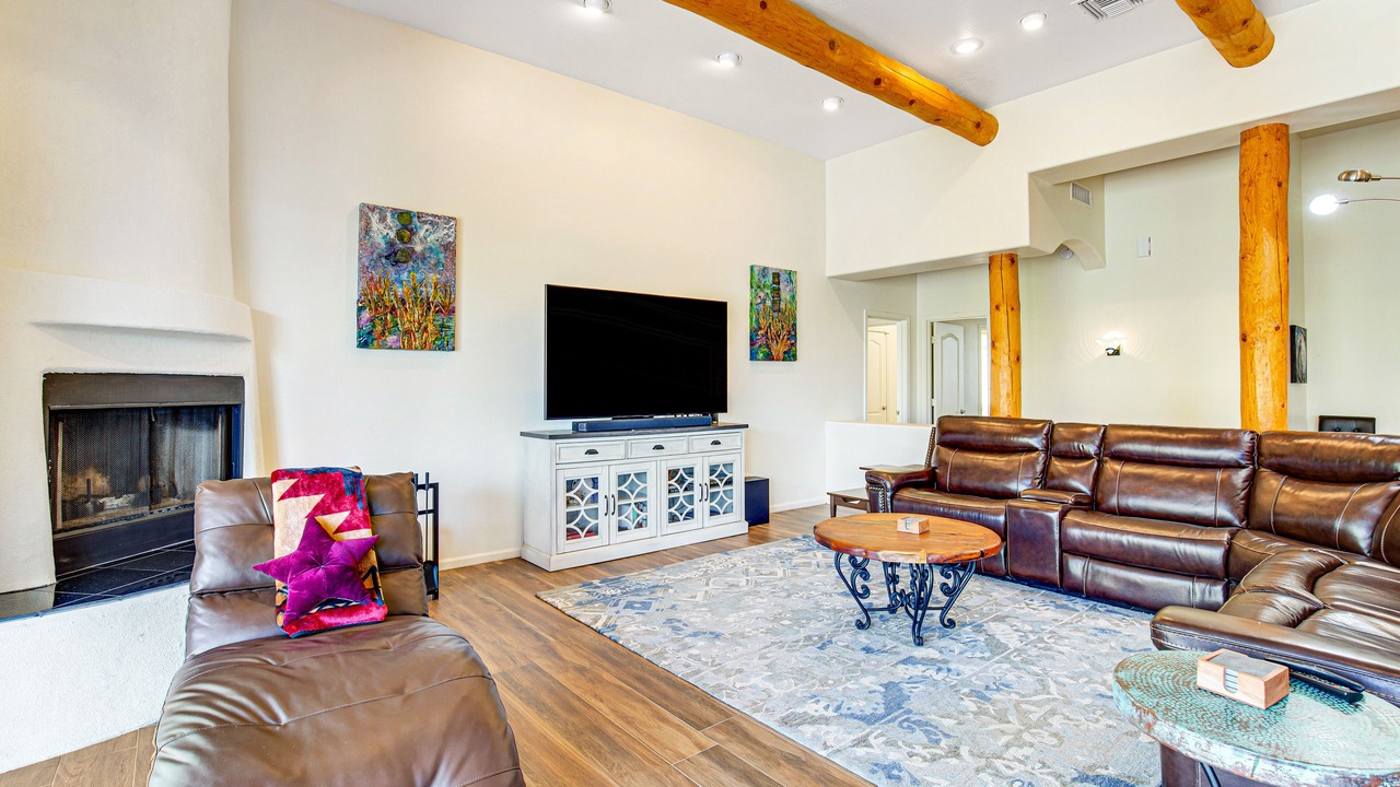 Photo of Livingroom in Gold Canyon