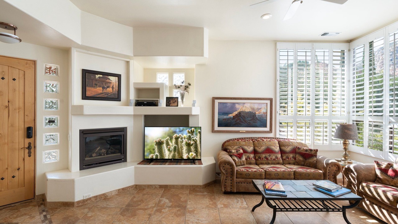 Photo of Livingroom in West Sedona