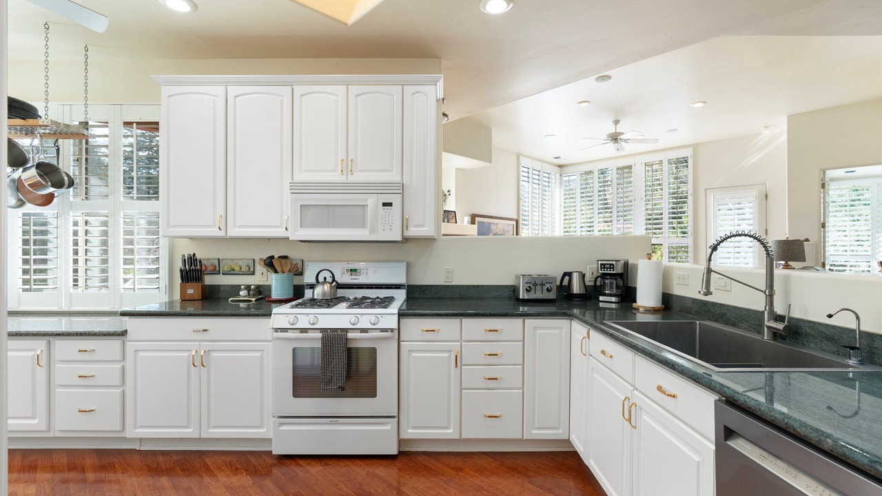 Photo of Kitchen in West Sedona