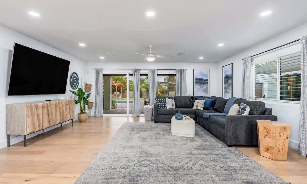 Photo of Outdoor in Paradise Valley Village