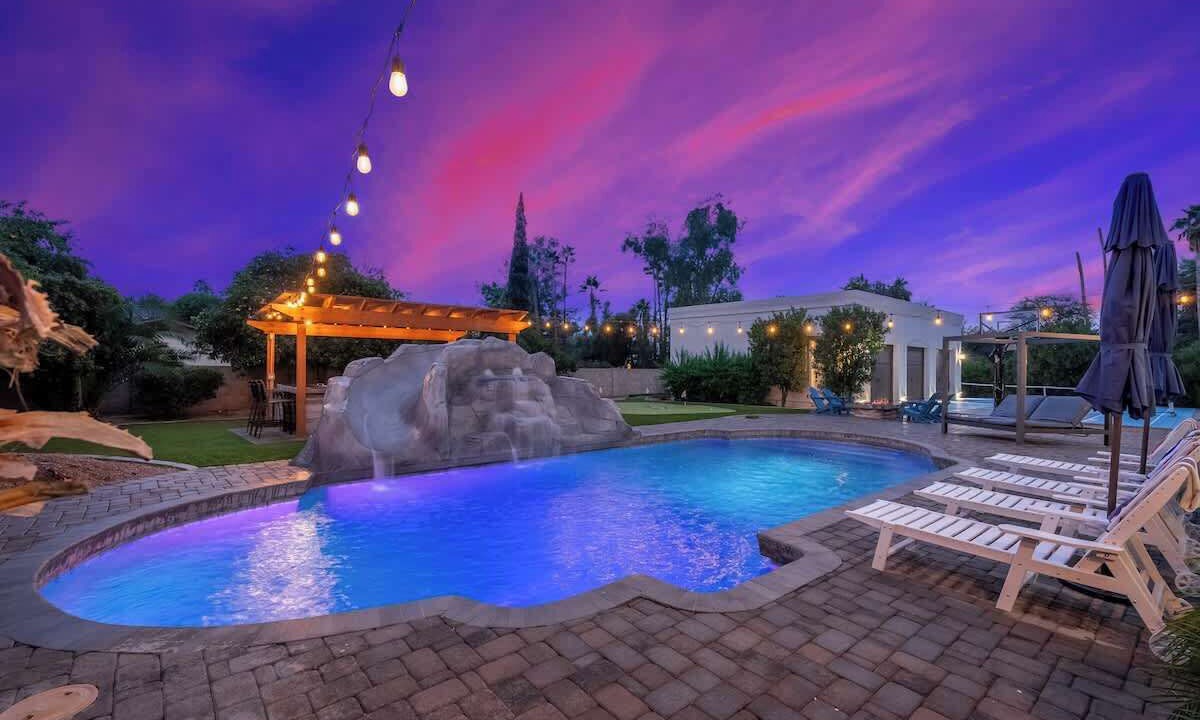 Photo of Outdoor in Paradise Valley Village