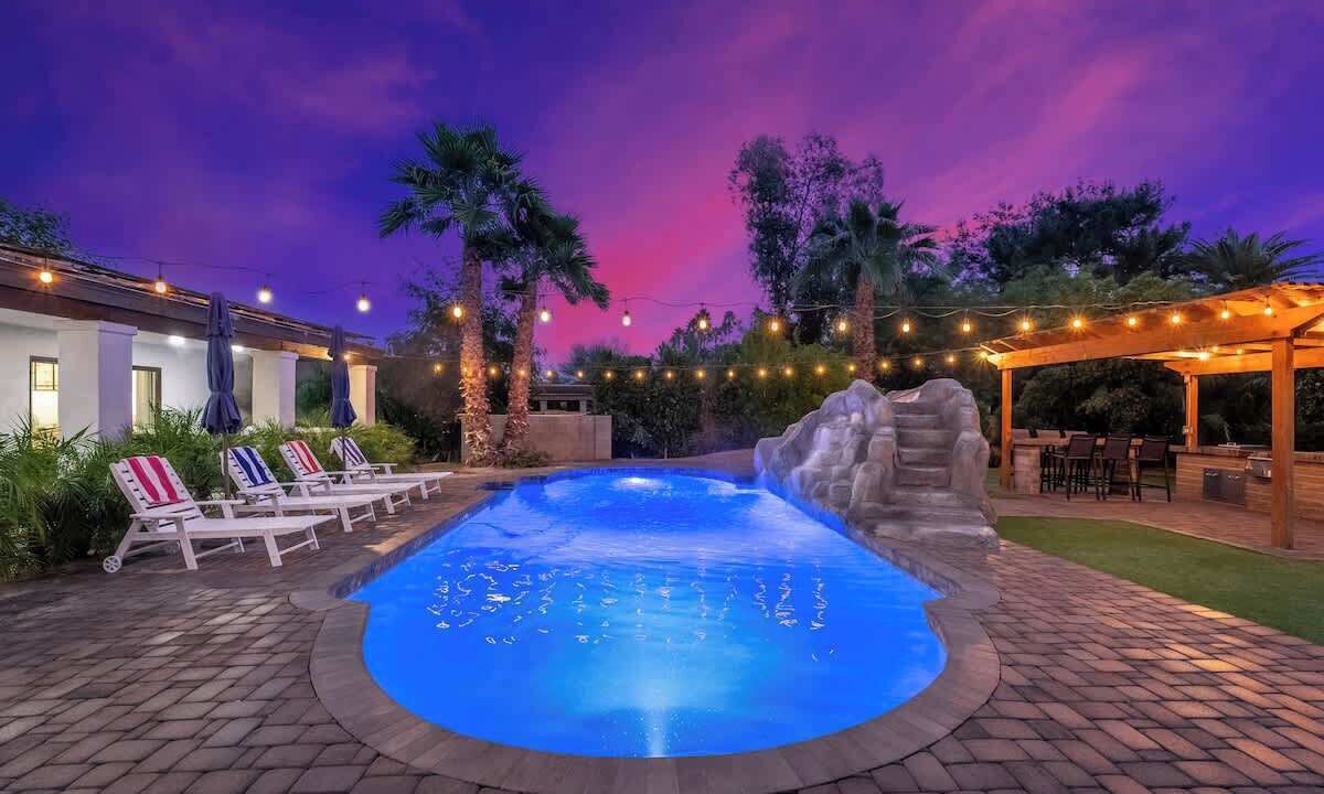 Photo of Outdoor in Paradise Valley Village