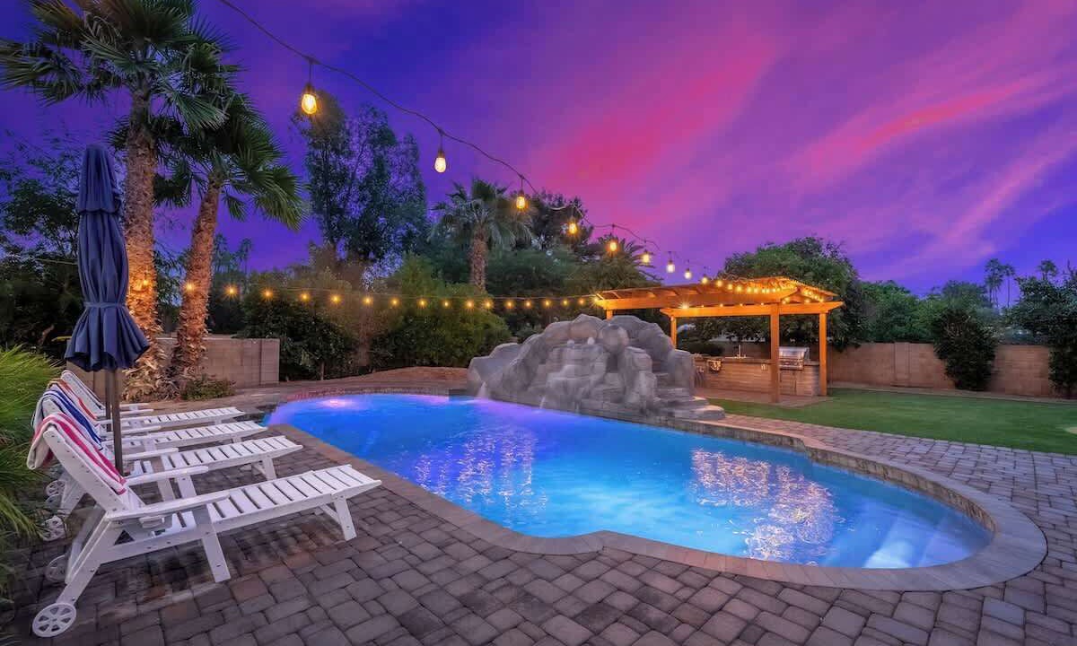 Photo of Outdoor in Paradise Valley Village