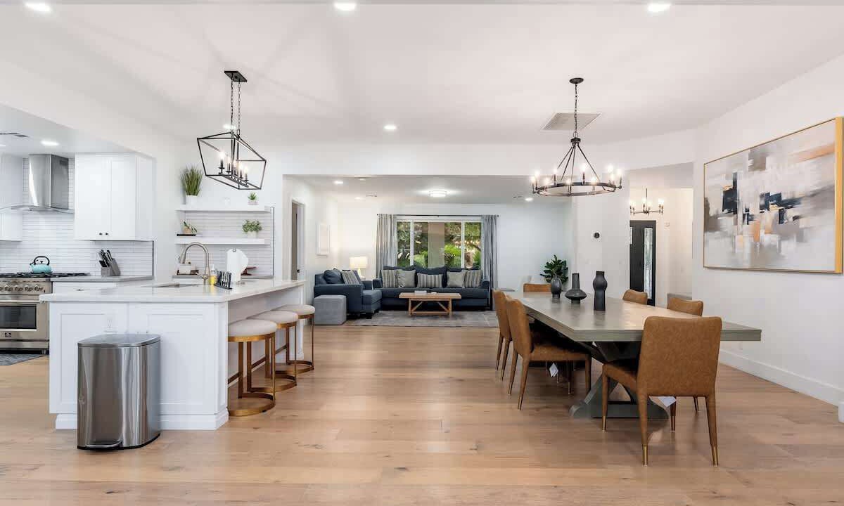 Photo of Bedroom in Paradise Valley Village