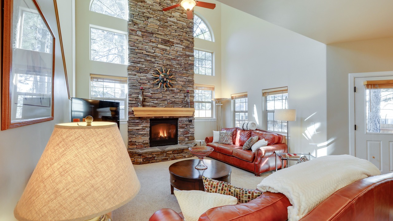 Photo of Livingroom in Ponderosa Trails