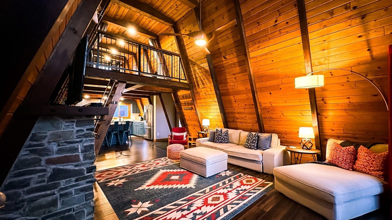 Photo of Livingroom in Highland Pines