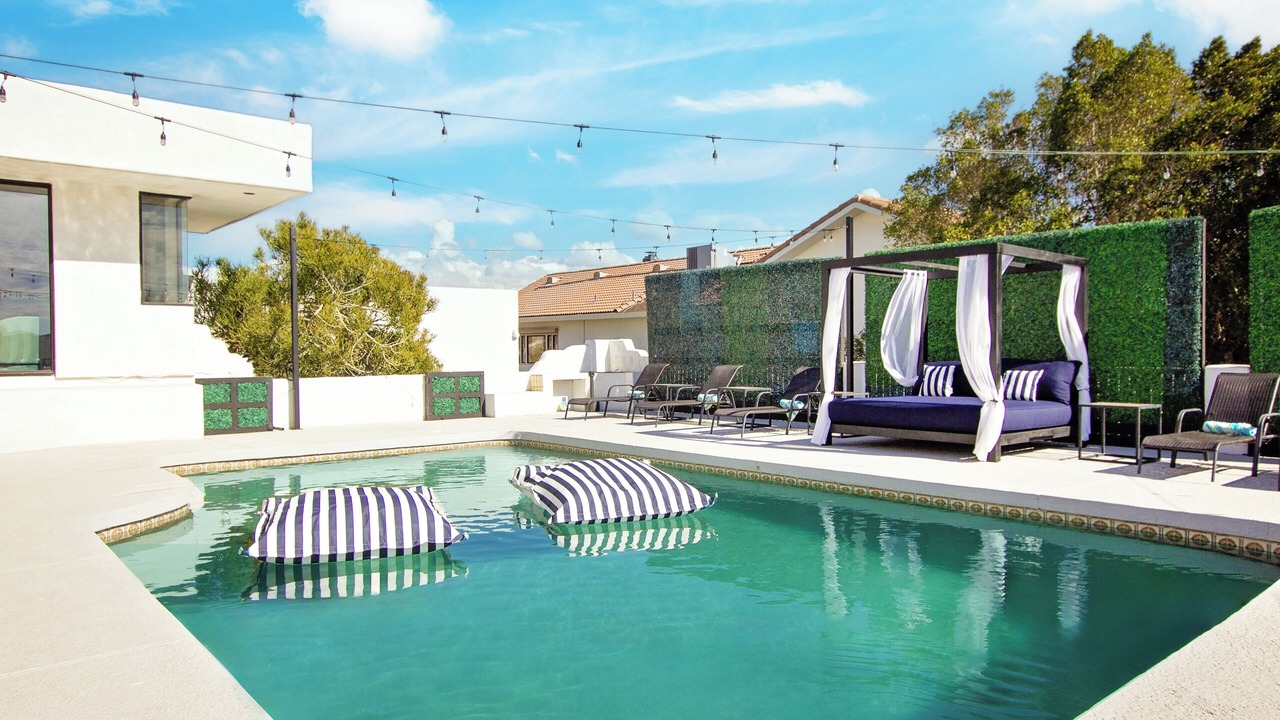 Photo of Outdoor in Paradise Valley Village