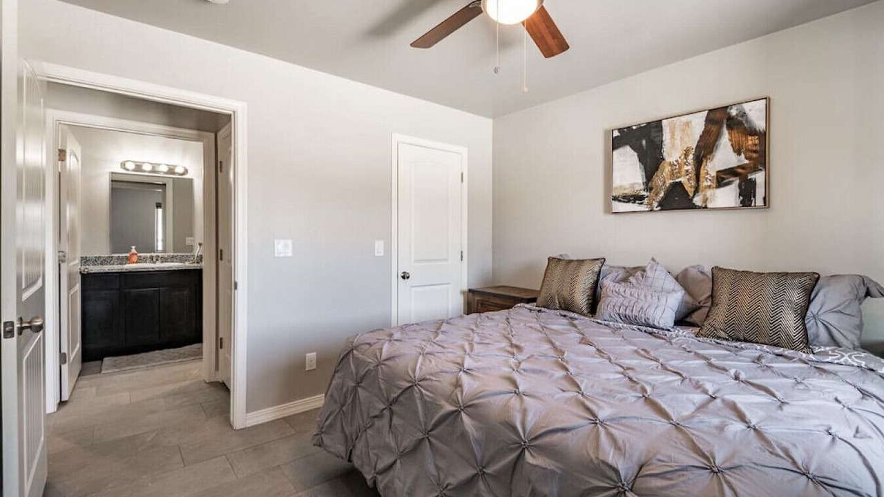 Photo of Bedroom in Kingman