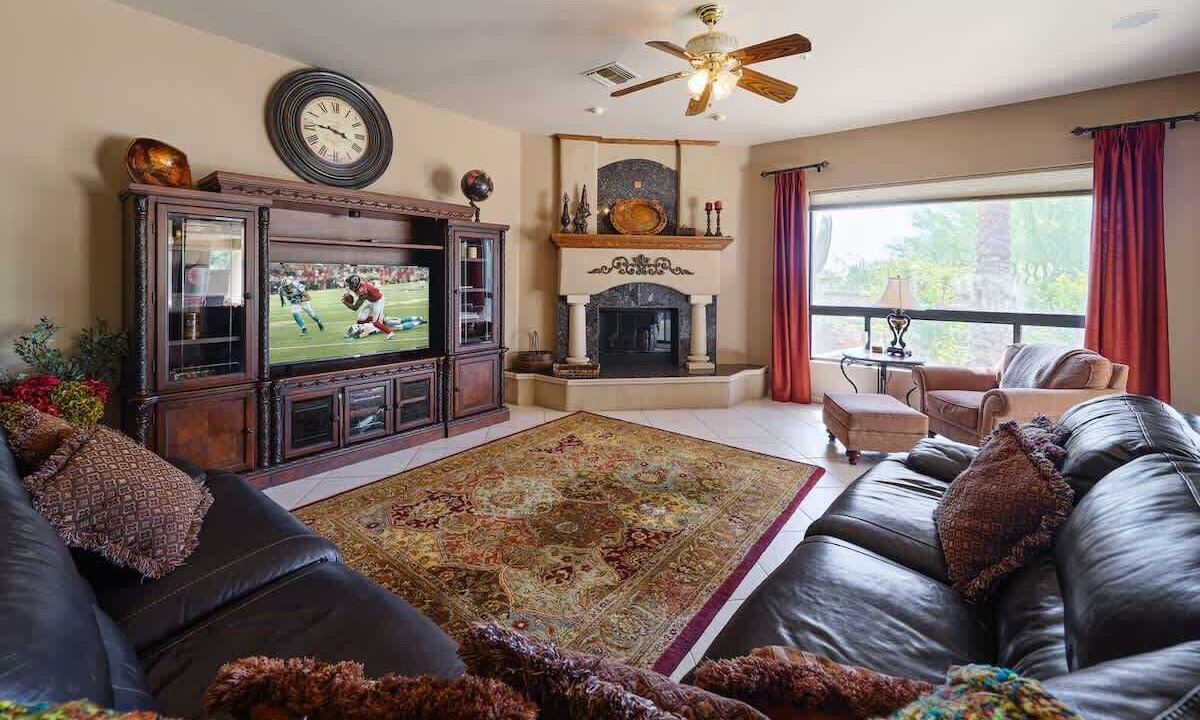 Photo of Livingroom in Happy Valley Ranch
