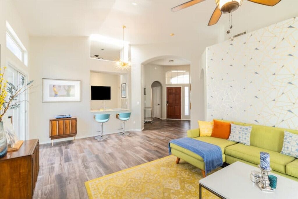 Photo of Livingroom in Foothills
