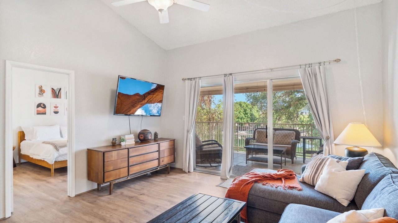Photo of Livingroom in Lake Biltmore Village
