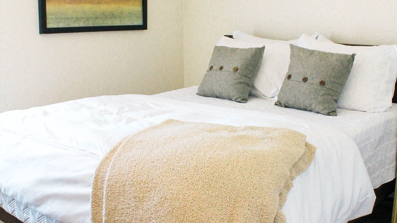 Photo of Bedroom in Lake Biltmore Village