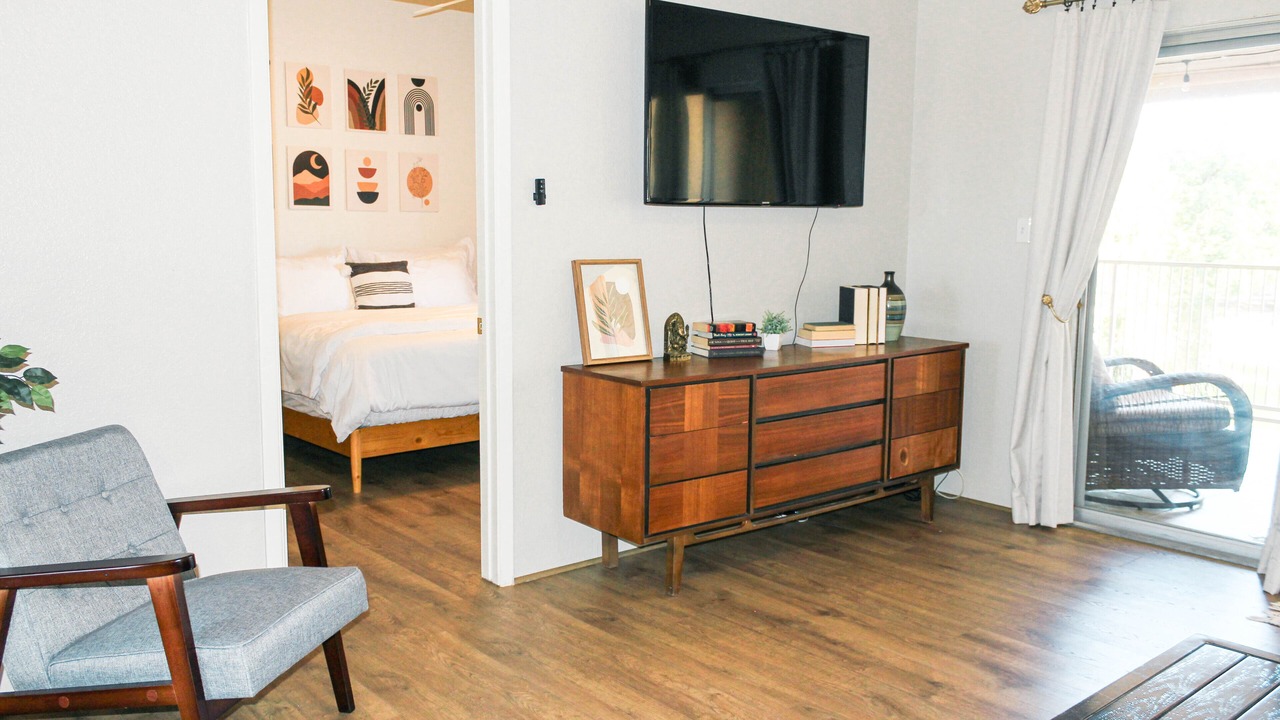Photo of Livingroom in Lake Biltmore Village