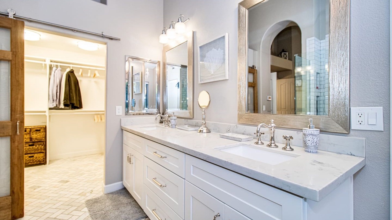 Photo of Bathroom in Arabian Views