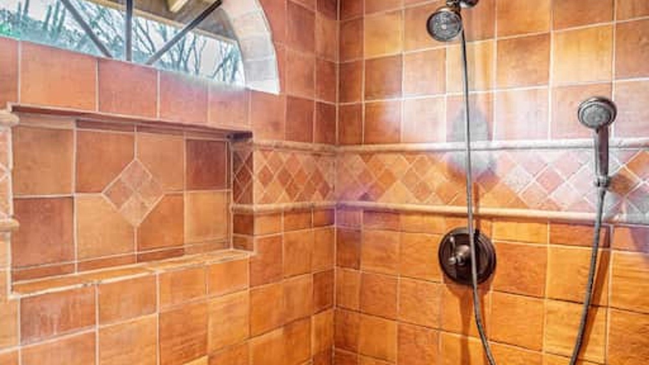 Photo of Bathroom in Arabian Views