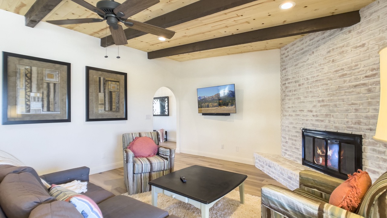 Photo of Livingroom in Paradise Heights