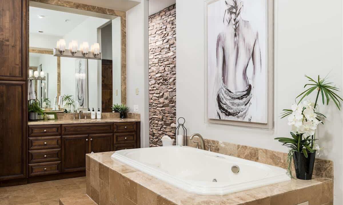 Photo of Bathroom in Central Scottsdale