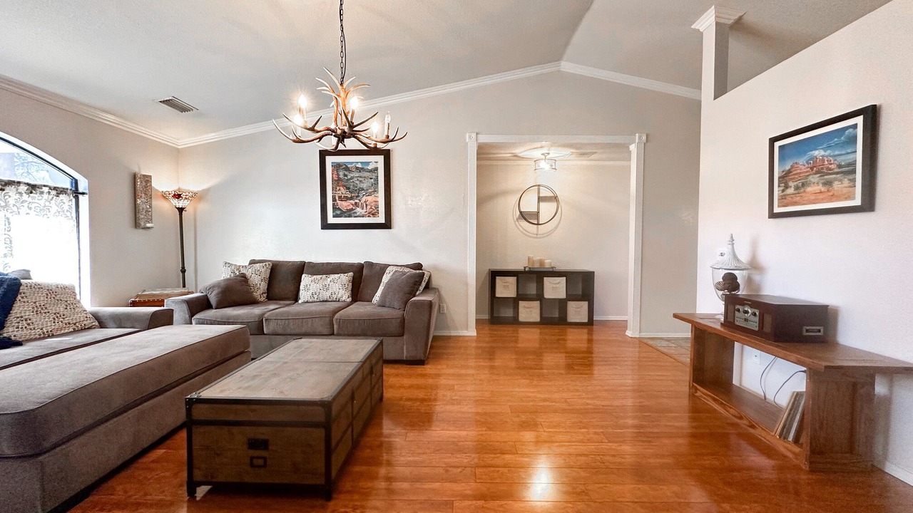 Photo of Livingroom in Cottonwood-Verde Village