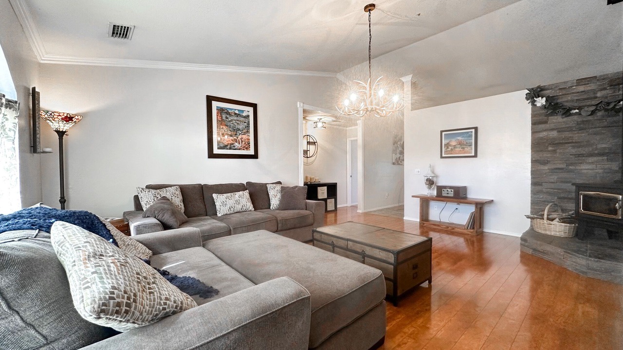 Photo of Livingroom in Cottonwood-Verde Village