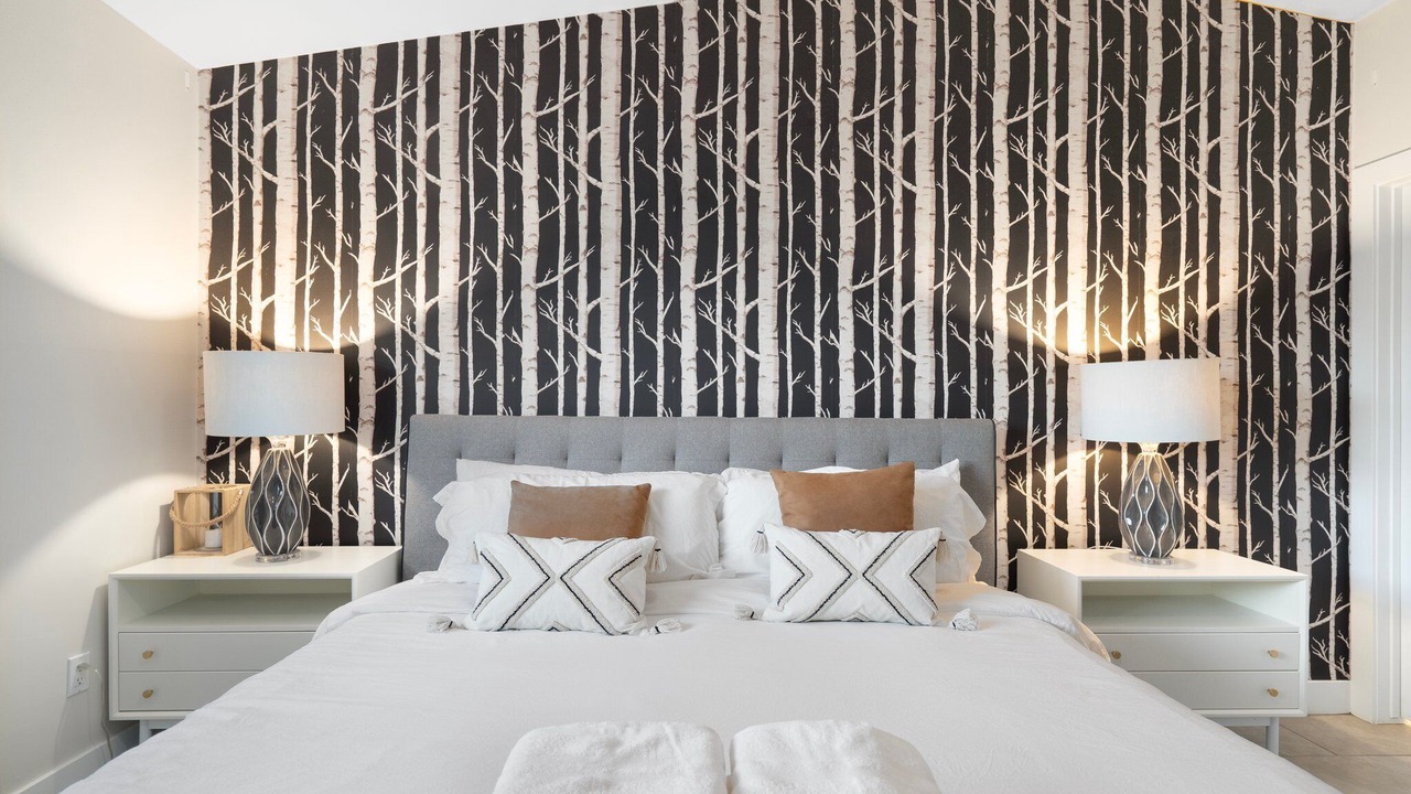 Photo of Bedroom in Entertainment District