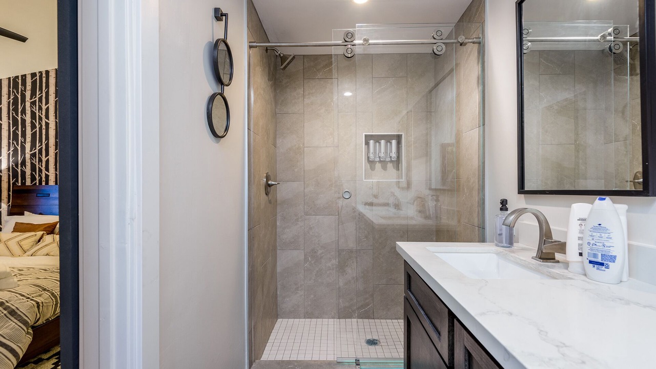 Photo of Bathroom in Entertainment District